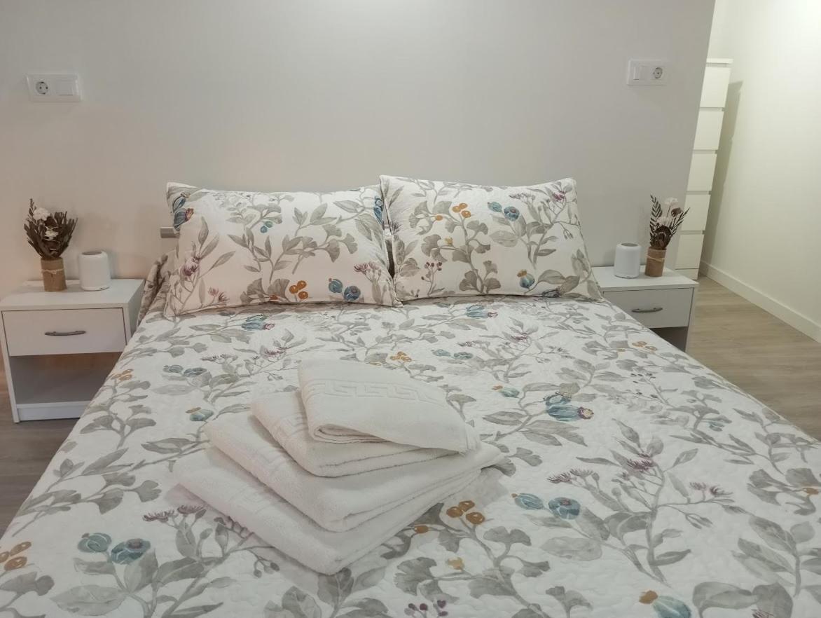 Apartamentos "El Balconico" Arguedas Eksteriør bilde